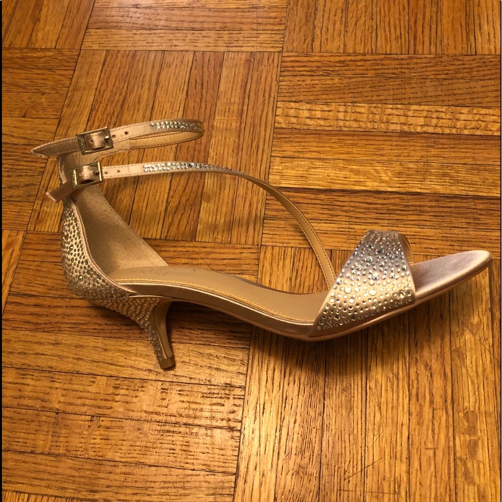 Brand New Jewel Badgley Mischka Sandal